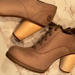 Nearly new Timberland Earthkeepers Leather Ankle Boots